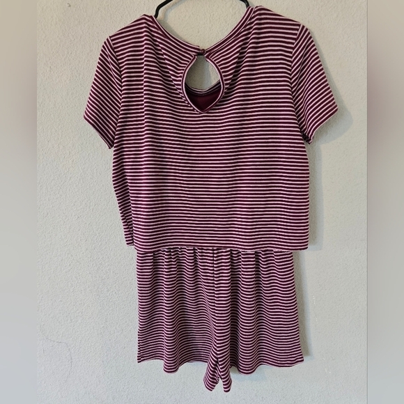 Hiatus Romper Women Sz M Striped Red White Layered Short Sleeve Pockets New - Picture 9 of 10